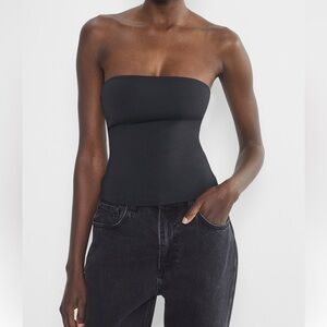 Aritzia: Contour Tube Top